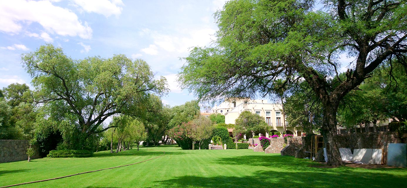 Villa Antigua Slide 2